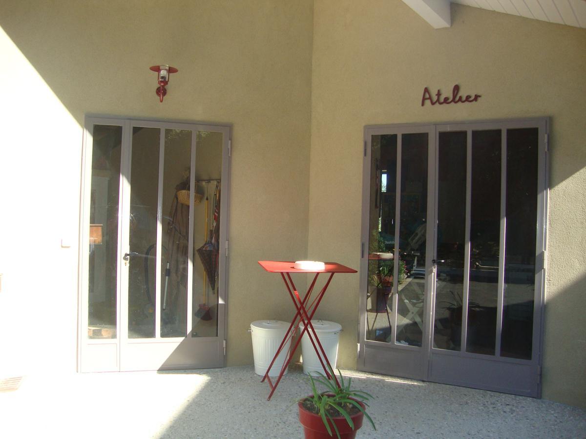 Chez L'Antiquaire Bed & Breakfast โอตรีฟส์ ภายนอก รูปภาพ